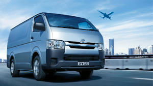 2014-hiace-features-exterior HiAce exterior