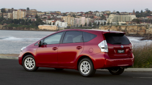2014-prius-v-features-safety Prius v safety